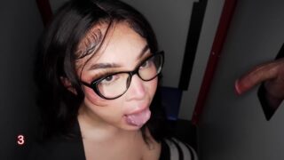 Gloryhole Swallow – Princess Hanna @Princesshanna69 Chubby Nerdy Amateur 1st Visit Porn Video