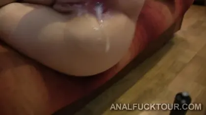 Analfucktour – Elya Anal Creampie